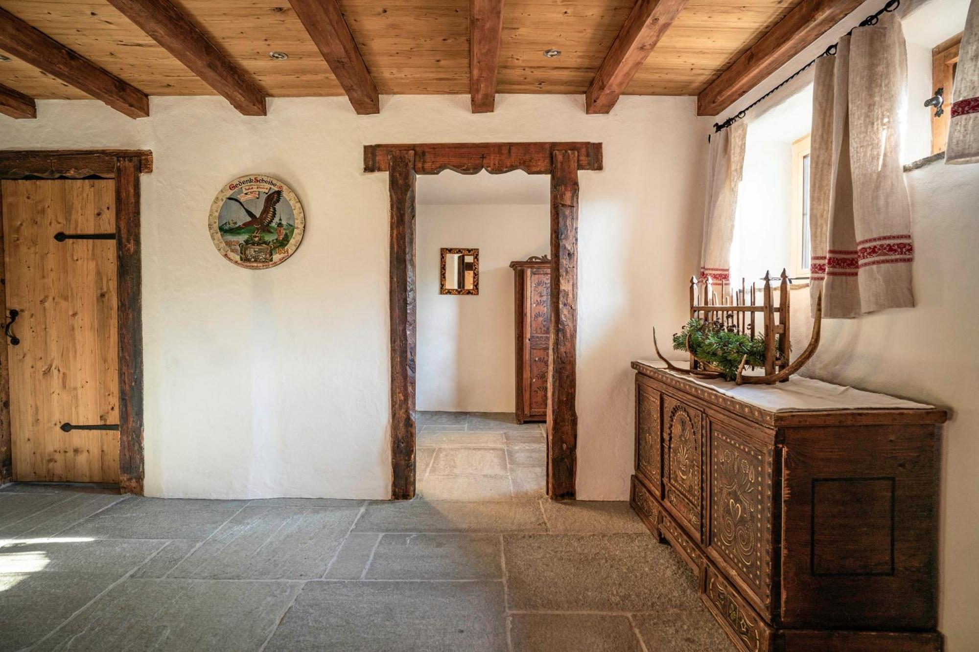 Hunters Villa *